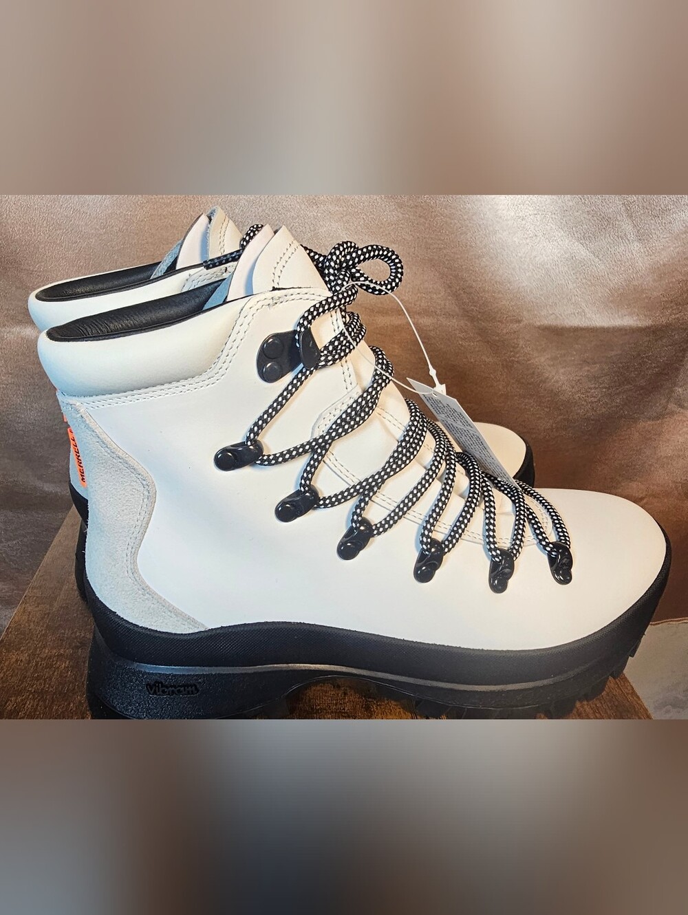 Merrell FloatPro White Vibram Hiking Boots Women’s Size 8 NWT Box